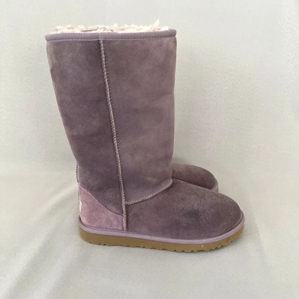 Womens UGG Boots Classic Tall Purple Sheepskin Suede Wool Boho Malibu Sz 6 Fits7 - Picture 4 of 16